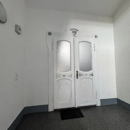 Apartamento Arminos Large Group Apartment- 3 & 2 Wcs Chemnitz