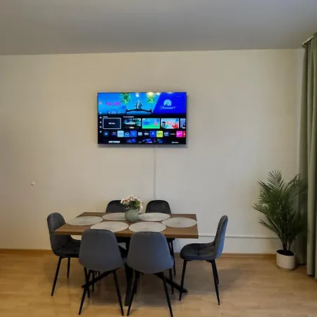 Arminos Large Group Apartment- 3 & 2 Wcs Apartament Chemnitz