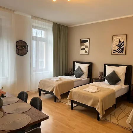 Apartment Arminos Large Group Apartment- 3 & 2 Wcs *
