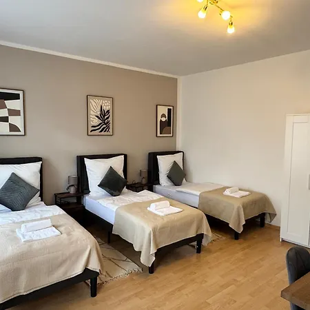 Apartamento Arminos Large Group Apartment- 3 & 2 Wcs Chemnitz