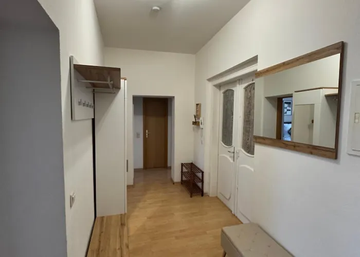 Arminos Large Group Apartment- 3 & 2 Wcs